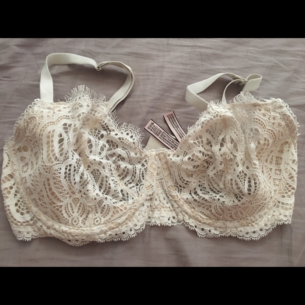 Victoria’s Secret lace bra